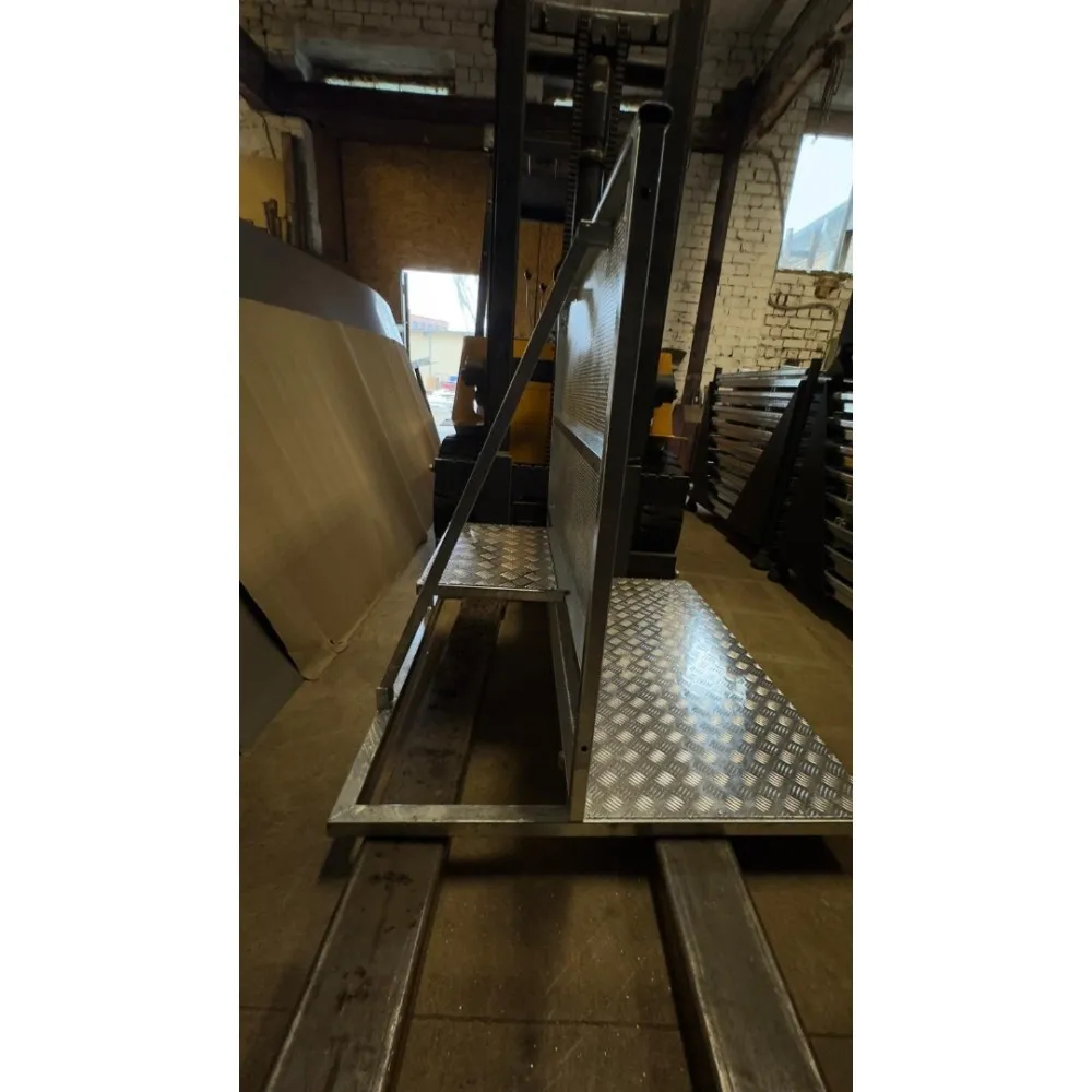 Barriers to public events (BAR-1)