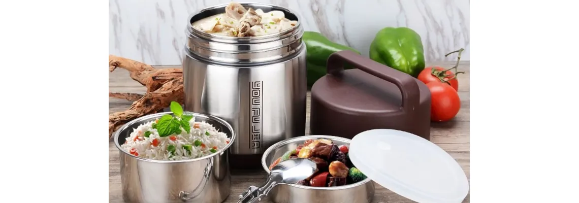Thermos moderne : votre café restera chaud aussi longtemps que nécessaire