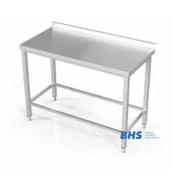 Table avec une surface en acier inoxydable et la grille 1500